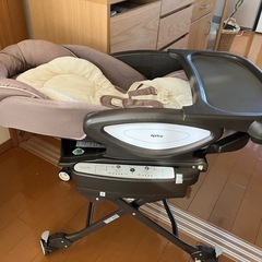  お取引中 アップリカ Aprica ユラリズムオート 取りに来れる方