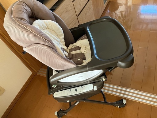  お取引中 アップリカ Aprica ユラリズムオート 取りに来れる方
