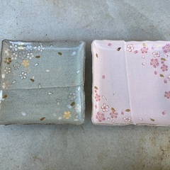 桜模様　角皿　2枚