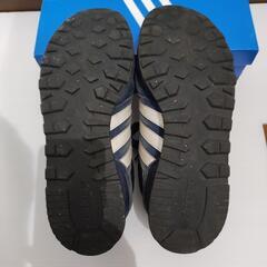 シューズ②(アディダス)の画像