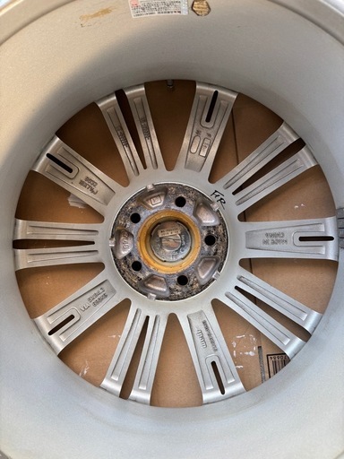 [取引完了]225/40R18スタッドレス4本セット