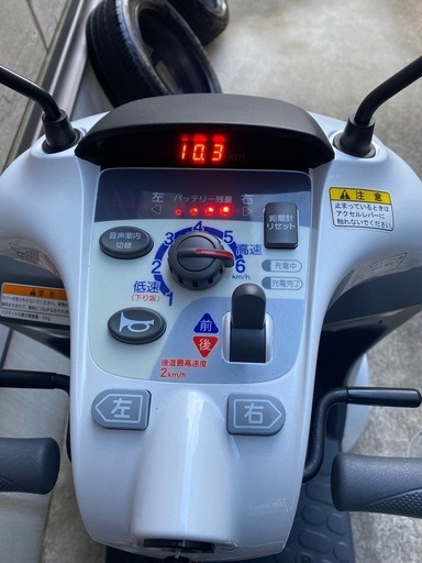 SUZUKI 　スズキ　セニアカー ET4DA型 ブリリアントホワイト
