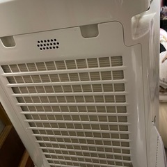 中古🎀ིྀ美品  SHARP 加湿空気清浄機 2017年式の画像