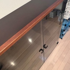 ガラス戸付き　木製本棚　色：黒　茶 (SONY sound furniture)の画像
