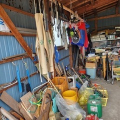 秋田県潟上市の戸建ての片付け(ゴミや家具捨て)アルバイト募集🔥日当8,000円〜の画像
