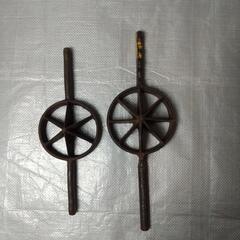 竹を縦割りする道具の画像