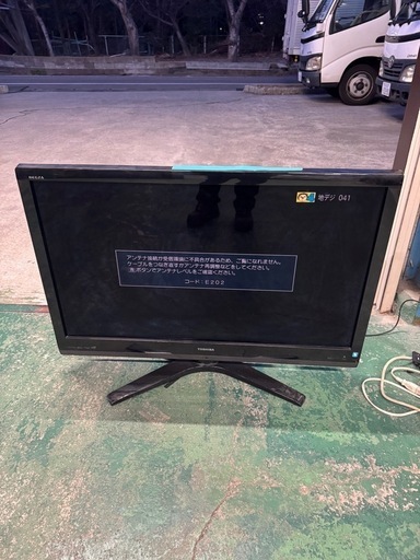 TOSHIBA 42インチTV