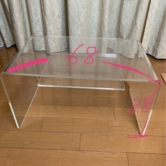 【決定しました】アクリルのサイドテーブル