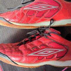 Umbro　サッカーシューズ　24,5cmの画像
