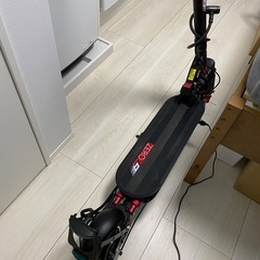 キックボード SWALLOW ZERO9 Lite (免許不要モデル) 専用空気入れなどのおまけありの画像
