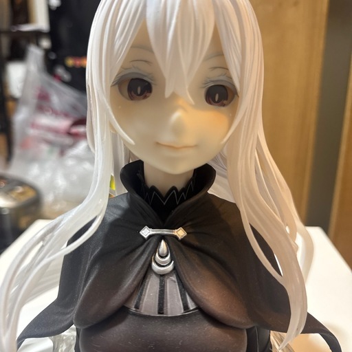 リゼロ　上半身フィギュア