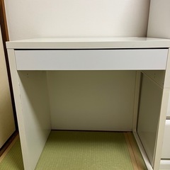 机の画像
