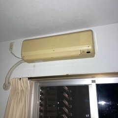 コロナ ルームエアコンと 室外機