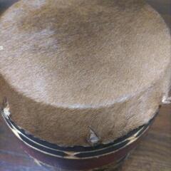 南アフリカで購入した太鼓の画像