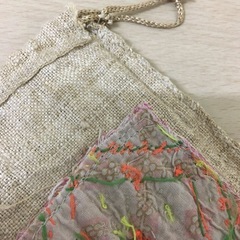 小さい巾着　麻　※状態悪いですの画像