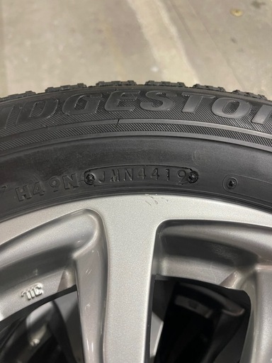 ブリヂストン スタッドレス　ホイールセット 195/65R15
