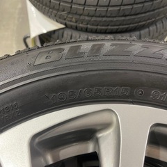 ブリヂストン スタッドレス　ホイールセット 195/65R15の画像
