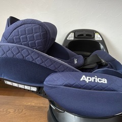 アップリカ　チャイルドシート　フラディアグロウ　ISOFIX 360℃の画像