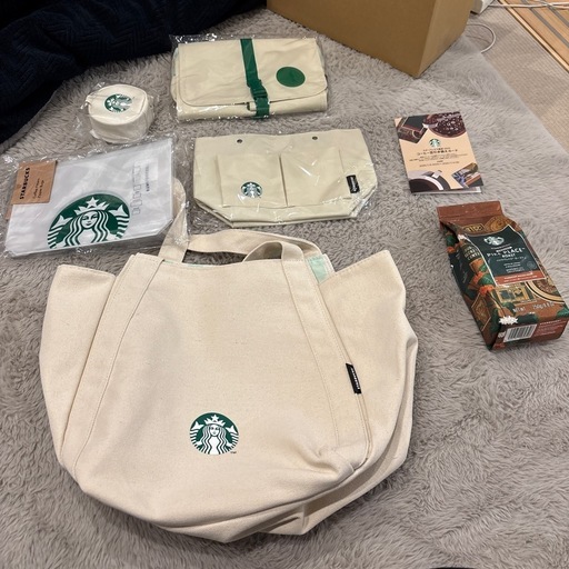 スタバ　2025   福袋