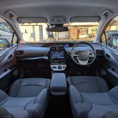 ★9インチデカナビ！H30年！プリウス 特別仕様【Sセーフティープラス】禁煙車！セーフティーセンスP！コーナーセンサー！LED！ドラレコ！の画像