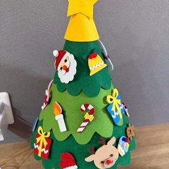 クリスマスツリー　フェルトの画像
