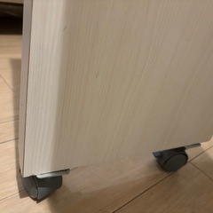 白めのドレッサー　椅子付きの画像
