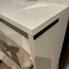 白めのドレッサー　椅子付きの画像