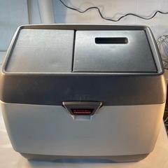 車用クーラーボックス