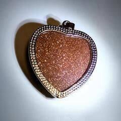 ゴールドサンドストーン　ペンダントトップの画像