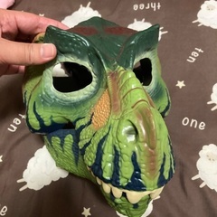 恐竜の被り物