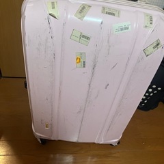 スーツケースおおきめ、ピンク、鍵無し
