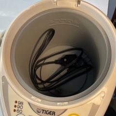 電気ポットの画像