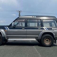 【絶好調】日産サファリY60・5MT・ハイルーフ・四駆・ディーゼル・走行6万kmの画像