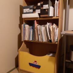 子ども用、おもちゃ入れ付き本棚・収納ラック の画像