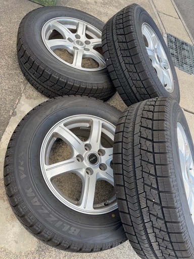 TOYOTA アルファード　スタッドレス