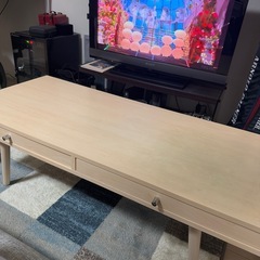 テーブル