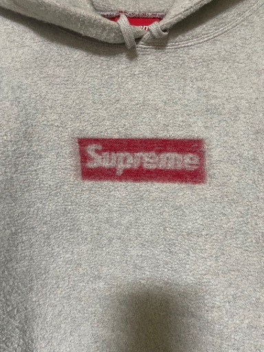supremeパーカー