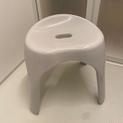 【取引確定】ニトリお風呂の椅子&掃除モップの画像