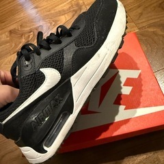 ナイキ エア マックス SYSTM NIKEの画像