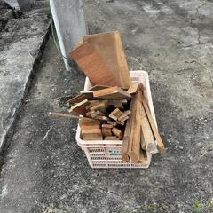木材 廃材の画像