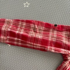 96   赤のチェックシャツの画像