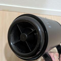 新品The-peacockピーコック ハンディポット 卓上 ブラック 魔法瓶1.0L
の画像
