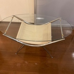 ガラステーブル