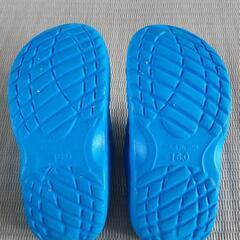 【物々交換可】16cm　青のサンダルの画像