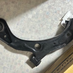 N-one 右フロントロアアーム Nワン　JG2 JG1