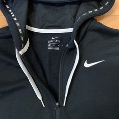 ナイキ　NIKE パーカー　大人用S
　子供用XL　の画像