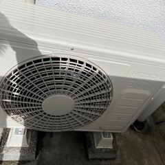 取り外し済み 10畳用エアコン 白くまくん RAS-W28Kの画像