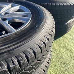 ハイエース用　スタットレスタイヤ　4本　ホイール付きの画像