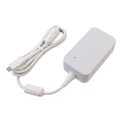 未使用品　ドコモ　ＡＣアダプタ05