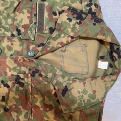 ミリタリー　迷彩　服①の画像